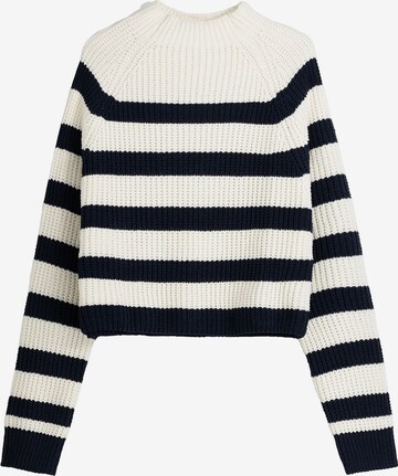 Pull-over Bershka en bleu : devant