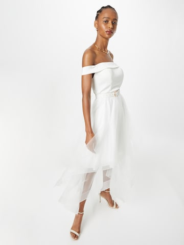 Robe de cocktail Laona en blanc