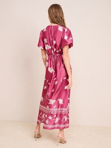 Robe Friends Like These en rouge