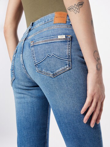 Slimfit Jeans 'Shelby' de la MUSTANG pe albastru