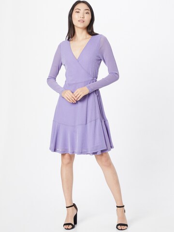 Moves Kleid in Lila: front