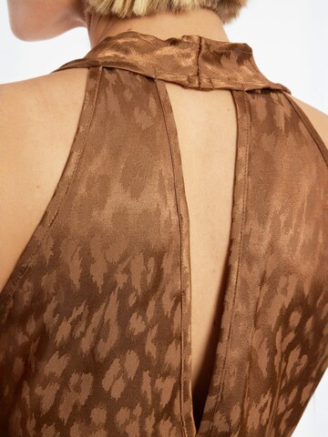 Ana Alcazar Top 'Drial' in Bruin