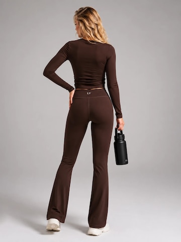La V Flared Sportbroek 'Flared sportlegging Fleur' in Bruin