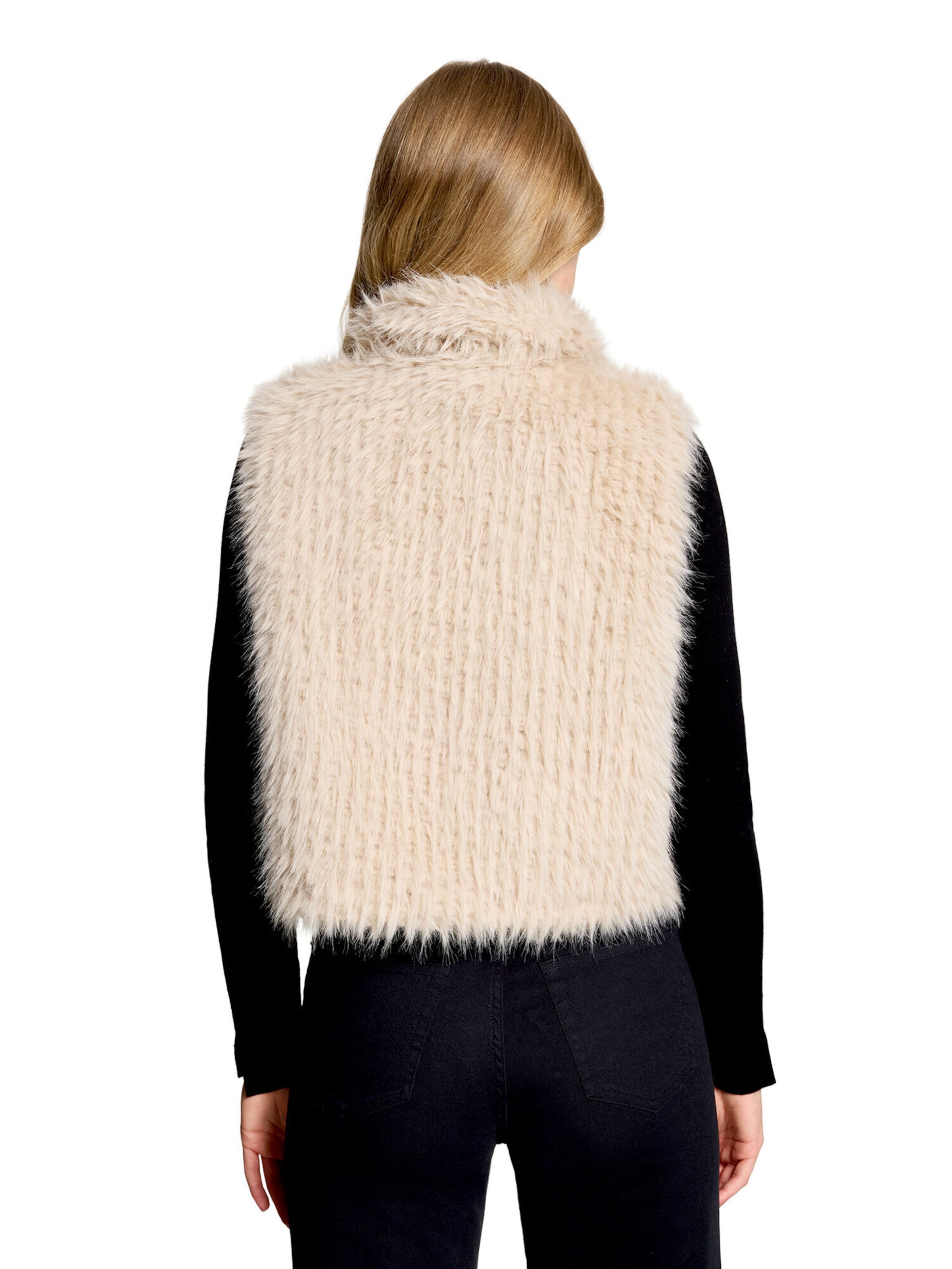 Gilet di Amber & June in beige