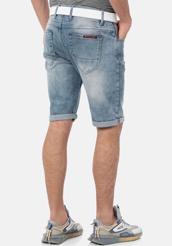 CIPO & BAXX Regular Shorts in Blau