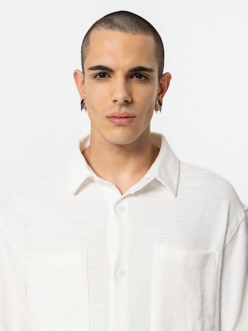 VAMOS CLO Comfort fit Button Up Shirt 'Moselle' in White