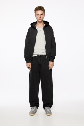 Pull&Bear Loosefit Jeans i svart