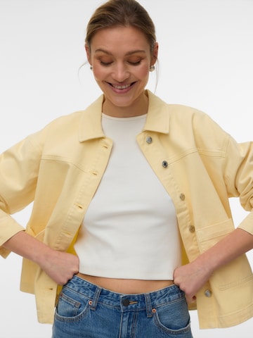 VERO MODA Преходно яке 'VMJAMIE' в жълто