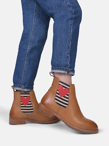 Crickit Chelsea Boots ' PALOMA ' in Braun