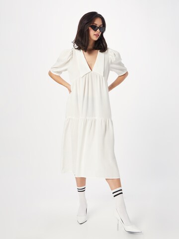 Robe 'ALAIA' OBJECT en blanc