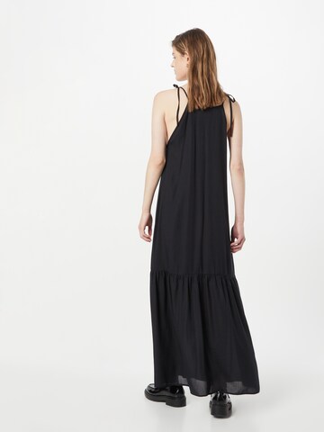 Robe 'ALDINAA' ARMEDANGELS en noir