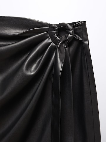 MANGO Spódnica 'EMI' w kolorze czarny