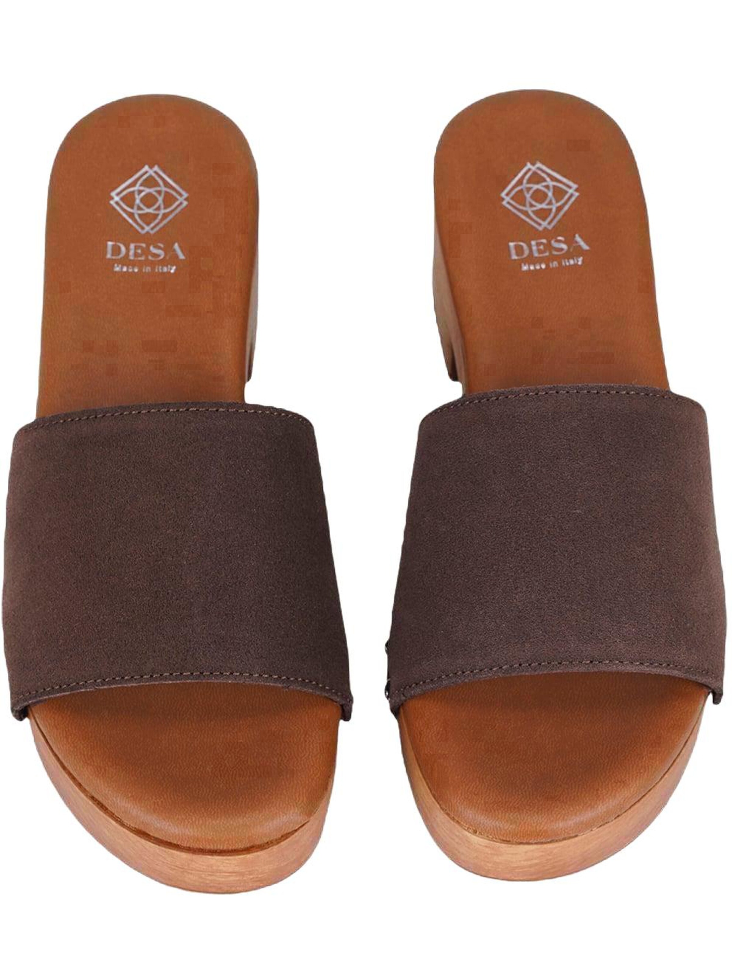 Desa - Zapatillas de casa 'DESA Damen-Sandalen aus Wildleder mit Blockabsatz und Nietenbesatz' en marrón