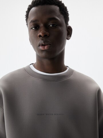 Pull&Bear Sweatshirt in Beige