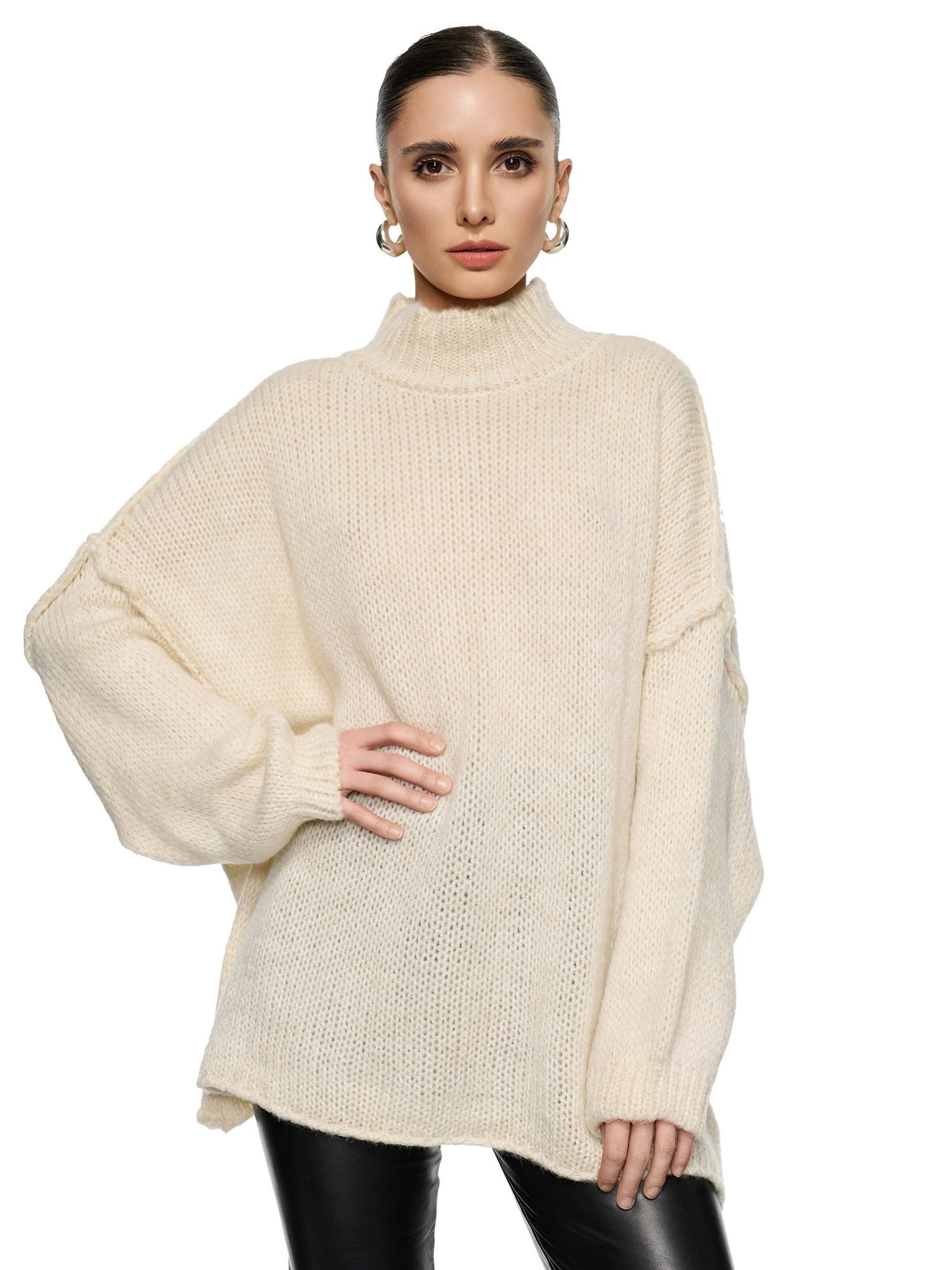 Worldclassca Oversizepullover 'Strickpullover Oversized mit Stehkragen'‌‌‌‌‌ in Beige: Vorderseite