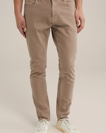 WE Fashion Slim fit Jeans in Brown