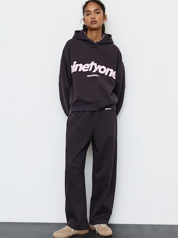 Pull&Bear Wide Leg Housut värissä ruskea