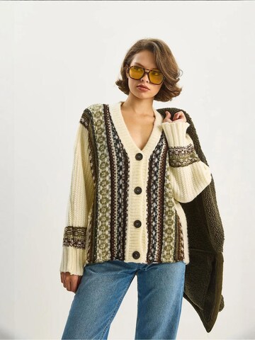 Bianco Lucci - Casaco de malha oversized em branco