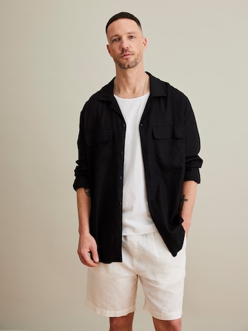 DAN FOX APPAREL Comfort fit Overhemd 'Luis' in Zwart: voorkant