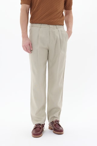Regular Pantalon à pince 'Fisher' Matinique en beige : devant