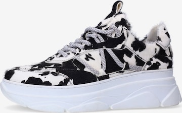 SACHA Sneakers laag in Zwart ABOUT YOU - Main Image