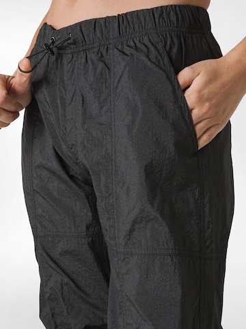 DEHA Tapered Sportbroek in Zwart