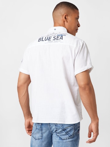 CAMP DAVID - Regular Fit Camisa 'Artwork' em branco