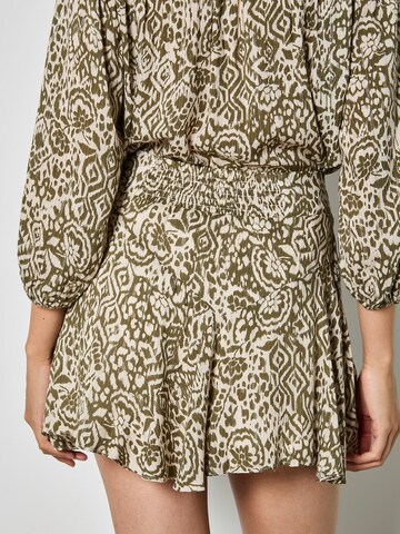 Apricot Skirt ' ' in Green