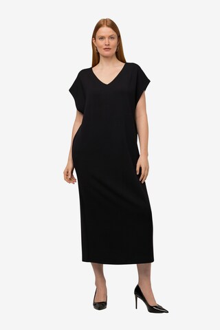 Robe Ulla Popken en noir : devant