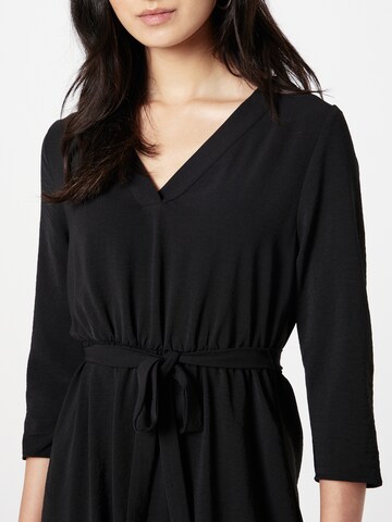 Robe 'Pauline' ABOUT YOU en noir