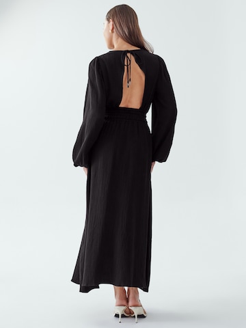 The Fated Dress 'Elea' in Black: back