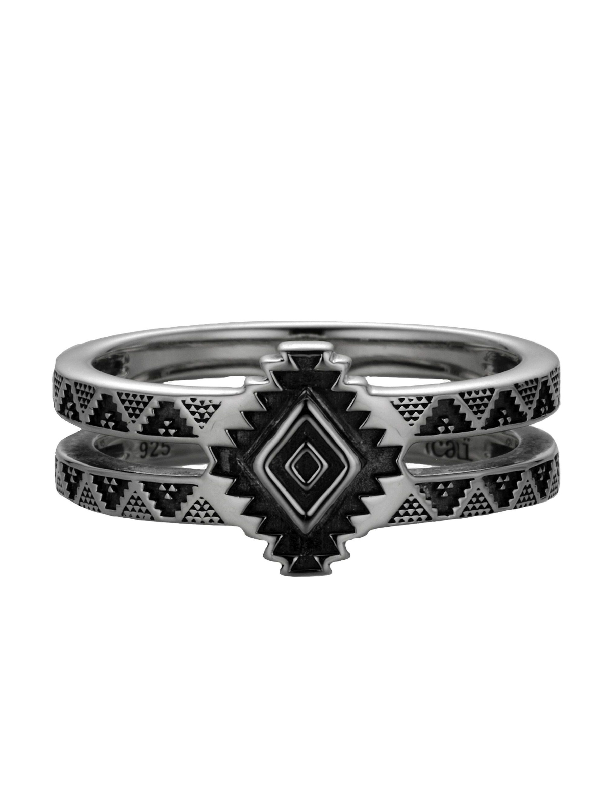 Bague caï en argent : devant
