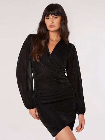 Robe ' ' Apricot en noir : devant
