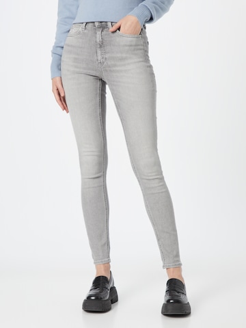 Calvin Klein Jeans Skinny Jeans in Grey: front