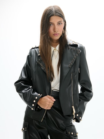 Lola Casademunt Between-season jacket in Black: front