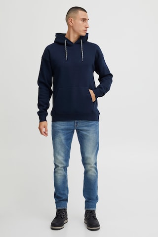 11 Project Sweatshirt 'Robert' in Blau