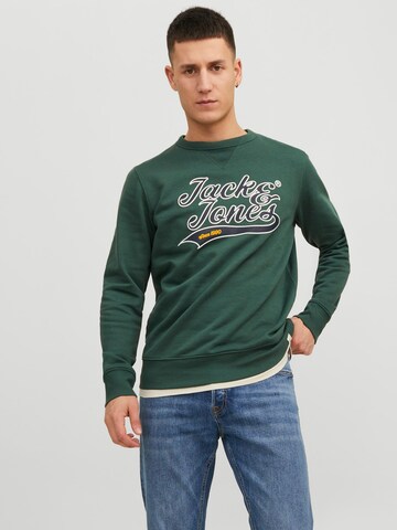 JACK & JONES Sweatshirt 'Becks' in Green: front