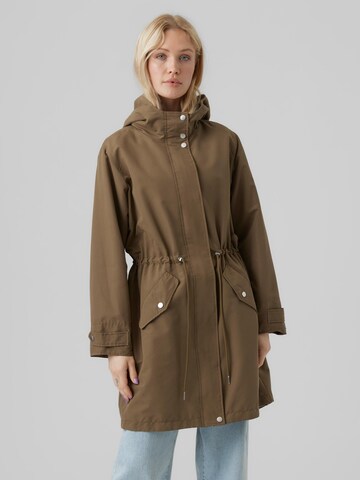 Parka de primăvară-toamnă 'Everly' de la VERO MODA pe verde: față