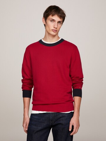 Pull-over TOMMY HILFIGER en rouge : devant