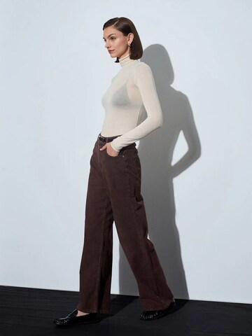 Dilvin Wide leg Pants in Brown
