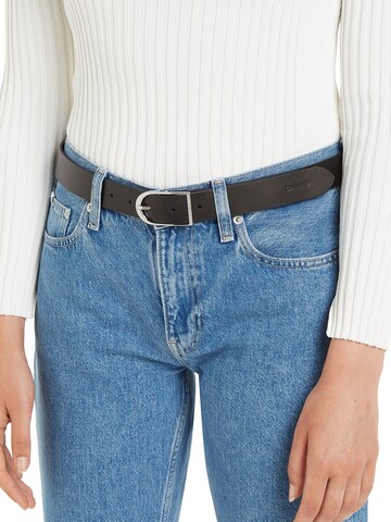 Ceinture 'Centre Brige' Calvin Klein en noir : devant