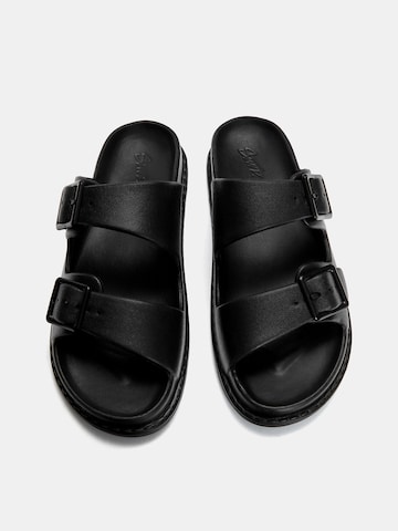 Mule Pull&Bear en noir