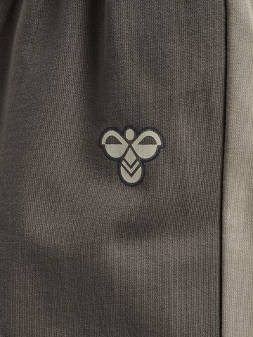 Hummel Loosefit Broek in Bruin