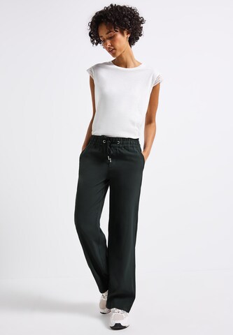 STREET ONE Regular Pants in Green