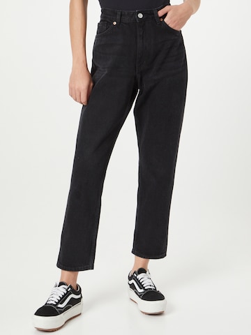 Monki Regular Jeans in Schwarz: predná strana