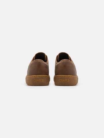 Baskets basses CAMPER en marron