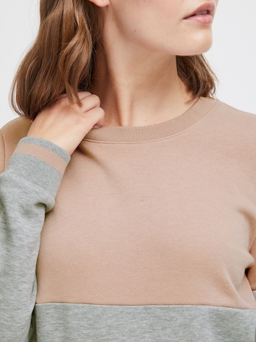 Oxmo Sweatshirt 'Omaya' in Mixed colours