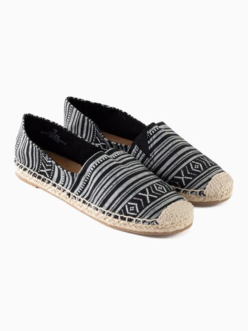 Minnetonka Эспадрильи в Черный