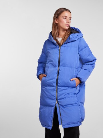 Manteau d’hiver 'Milly' YAS en bleu : devant
