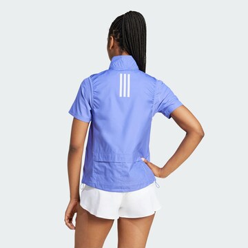 ADIDAS PERFORMANCE Sportbodywarmer 'Own The Run' in Blauw